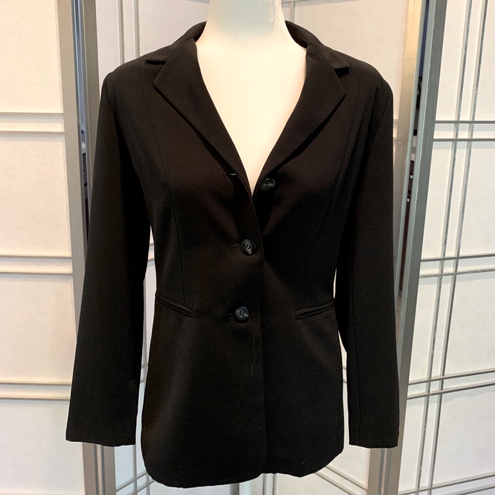 *RARELY USED” Classic Black Blazer size 6